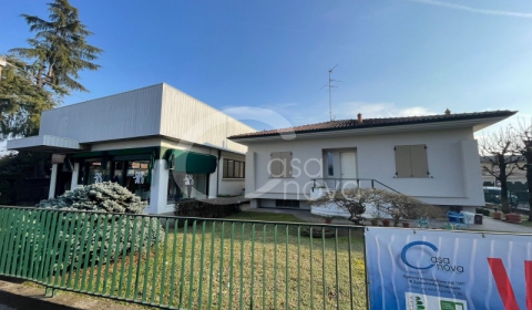 Negozi, uffici e licenze in vendita a Chiari