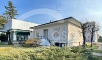 Negozi, uffici e licenze in vendita a Chiari
