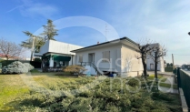 Negozi, uffici e licenze in vendita a Chiari