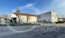 Negozi, uffici e licenze in vendita a Chiari