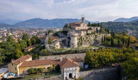 Appartamento in vendita a Brescia