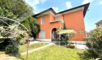 Ville, villette e bifamigliari in vendita a Brescia