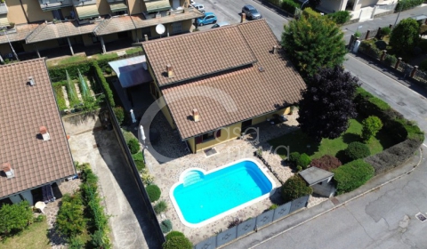 Ville, villette e bifamigliari in vendita a Chiari