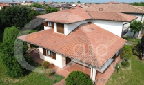 Ville, villette e bifamigliari in vendita a Comezzano-Cizzago