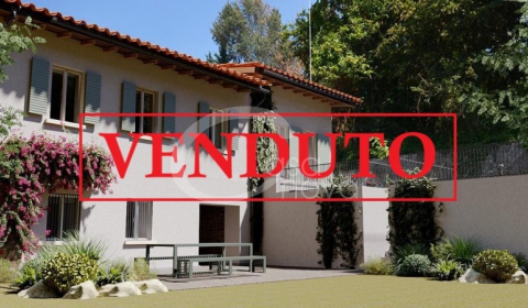 Cascine, rustici e terreni in vendita a Ome