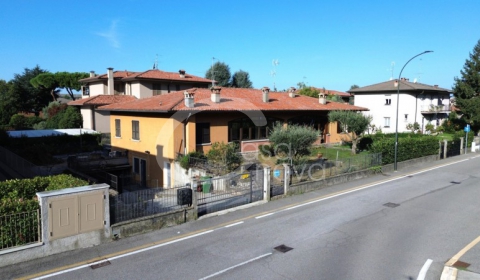 Ville, villette e bifamigliari in vendita a Coccaglio