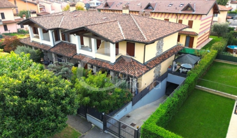 Ville, villette e bifamigliari in vendita a Coccaglio