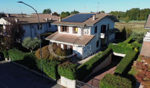 Ville, villette e bifamigliari in vendita a Palazzolo sull’Oglio
