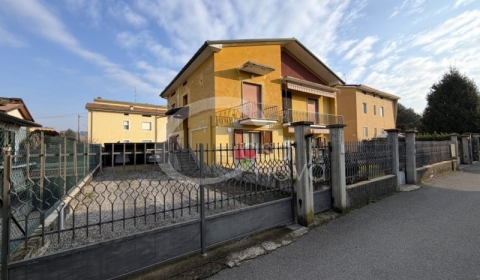 Appartamento in vendita a Cologne