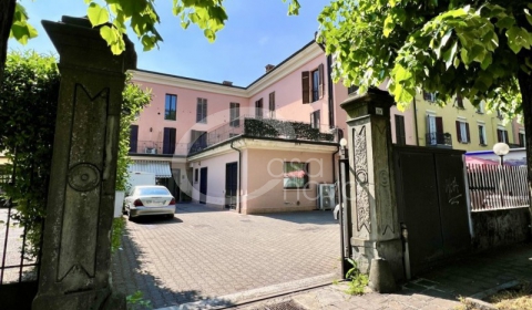 Appartamento in vendita a Chiari