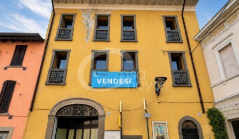 Ville, villette e bifamigliari in vendita a Chiari