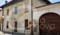 Cascine, rustici e terreni in vendita a Pompiano