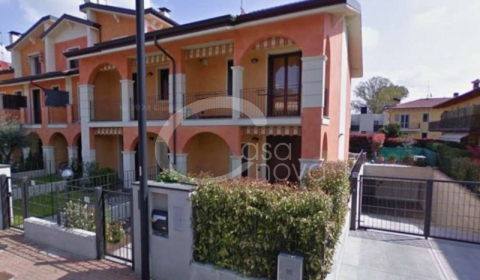 Ville, villette e bifamigliari in vendita a Chiari