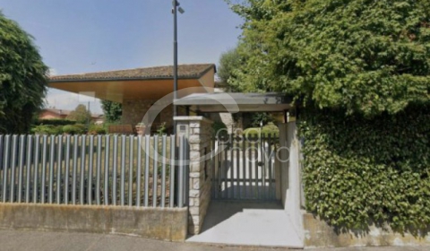 Ville, villette e bifamigliari in vendita a Bolgare