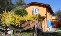 Cascine, rustici e terreni in vendita a Toscolano-Maderno